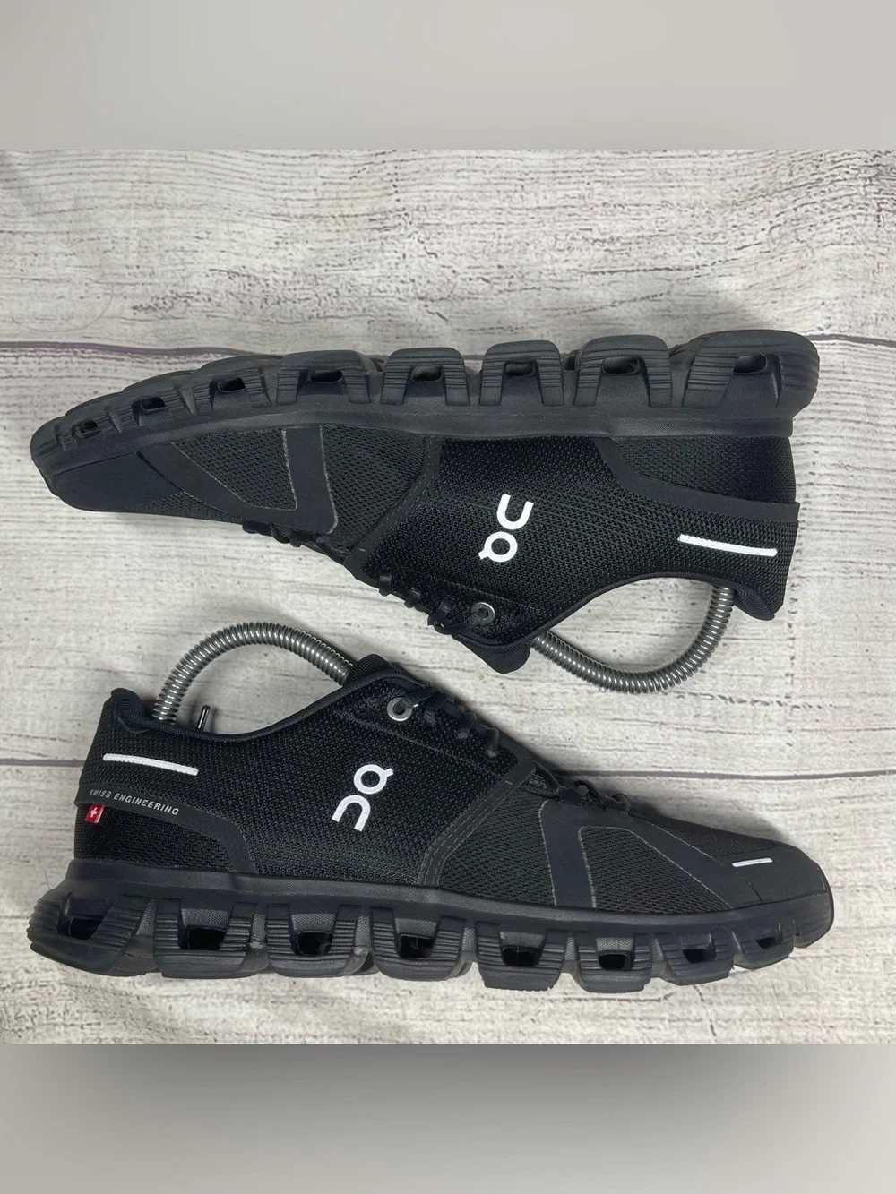 On Cloud 6 Women’s 8.5 Black Zero Gravity Cloud Tec Shoes